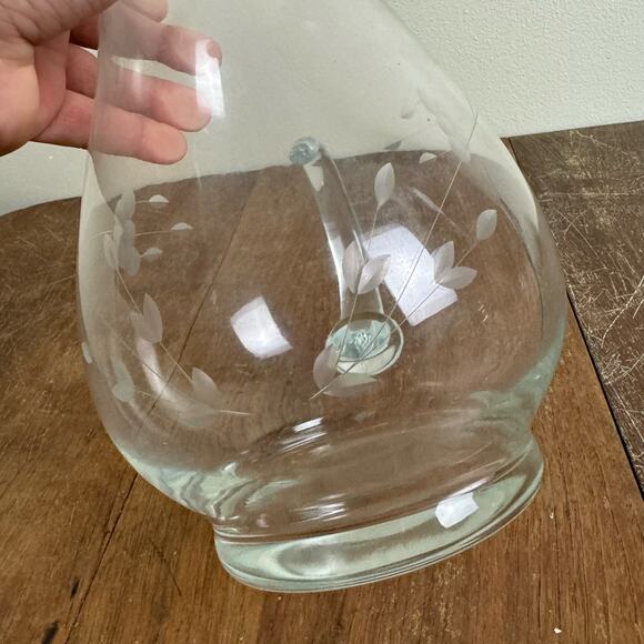 Princess House‎ Heritage Floral Etched Ice Lip Pitcher Blown Glass - Picture 4 of 10